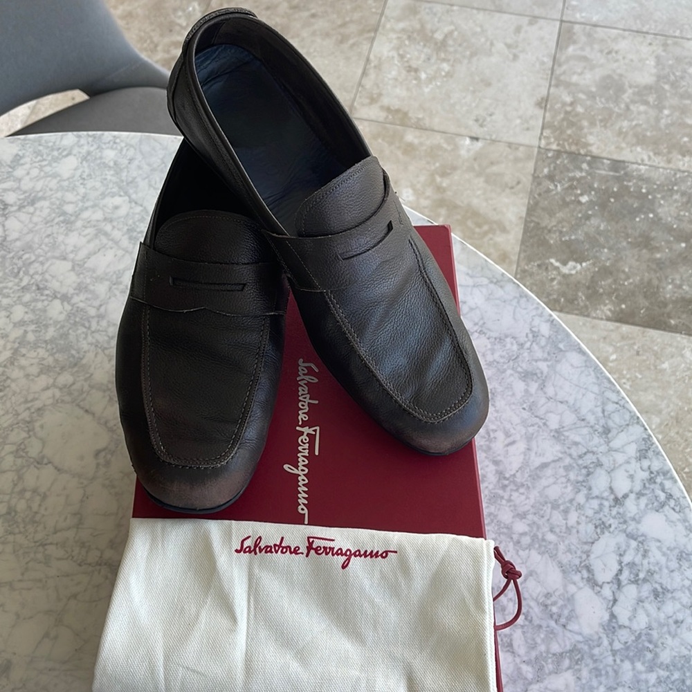 Mean Ferragamo driving shoes 12D. Fits 11-12 American.
